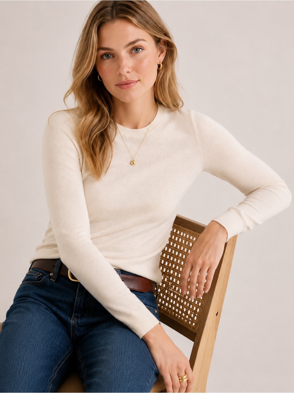 J. Crew Carolyn fitted crewneck sweater in merino wool in Cream Size XS